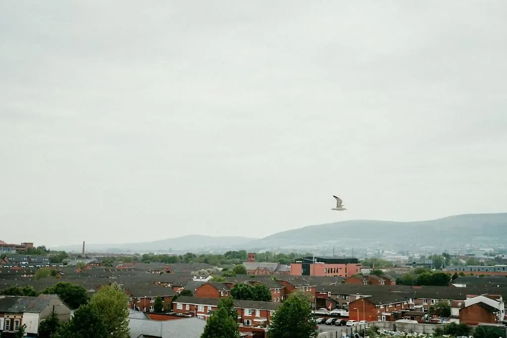 Urban Elegance: Luxury; Sleeps 6 Apartment Belfast United Kingdom